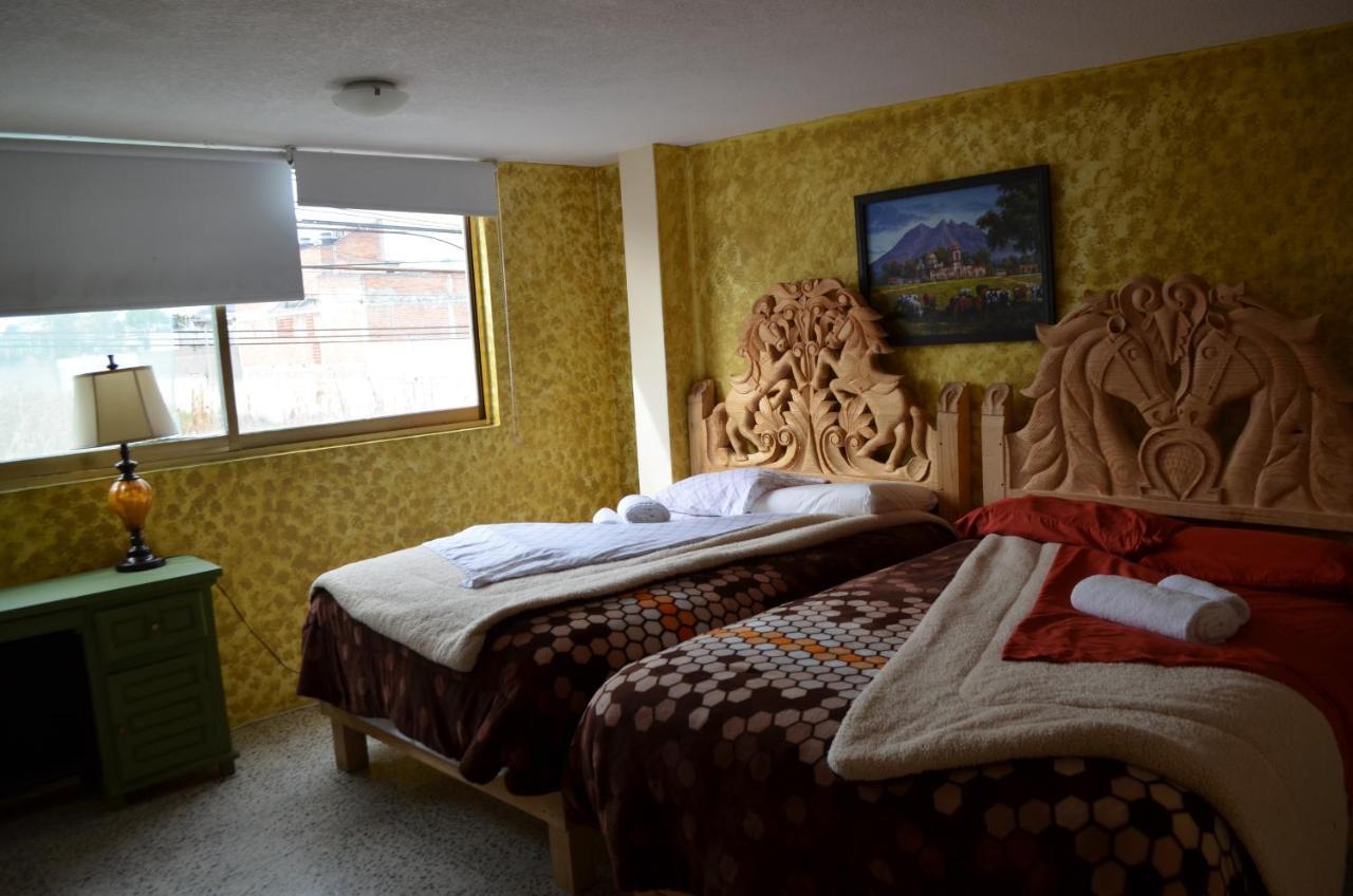 Hotel Tolotzin Толука-де-Лердо Номер фото