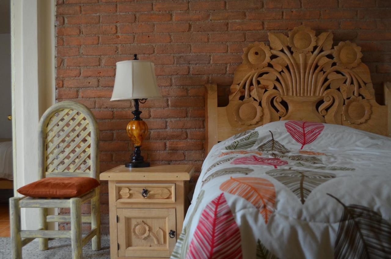 Hotel Tolotzin Толука-де-Лердо Экстерьер фото
