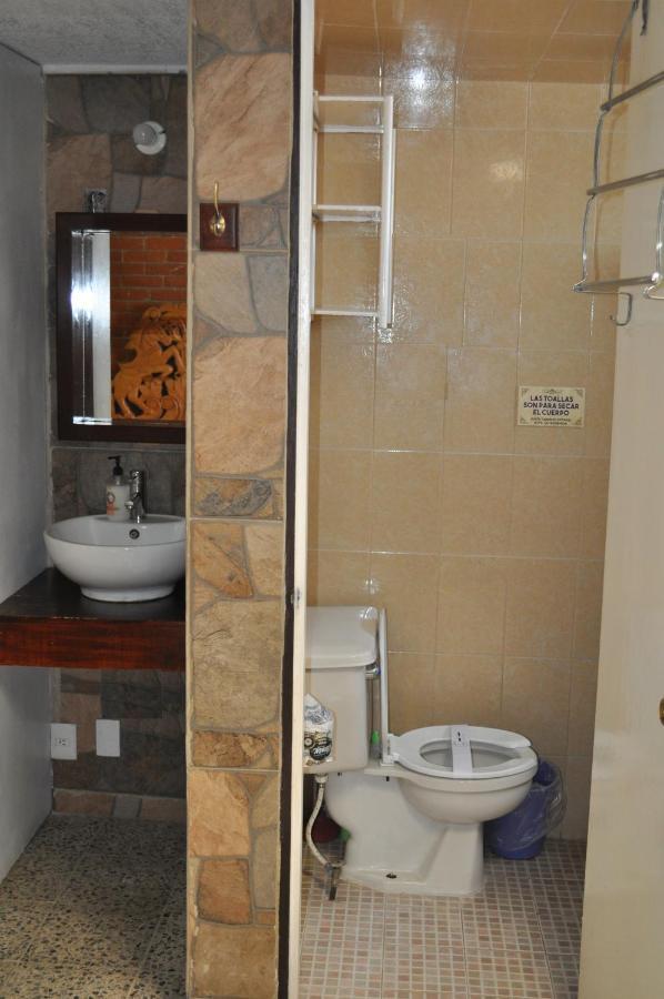 Hotel Tolotzin Толука-де-Лердо Экстерьер фото