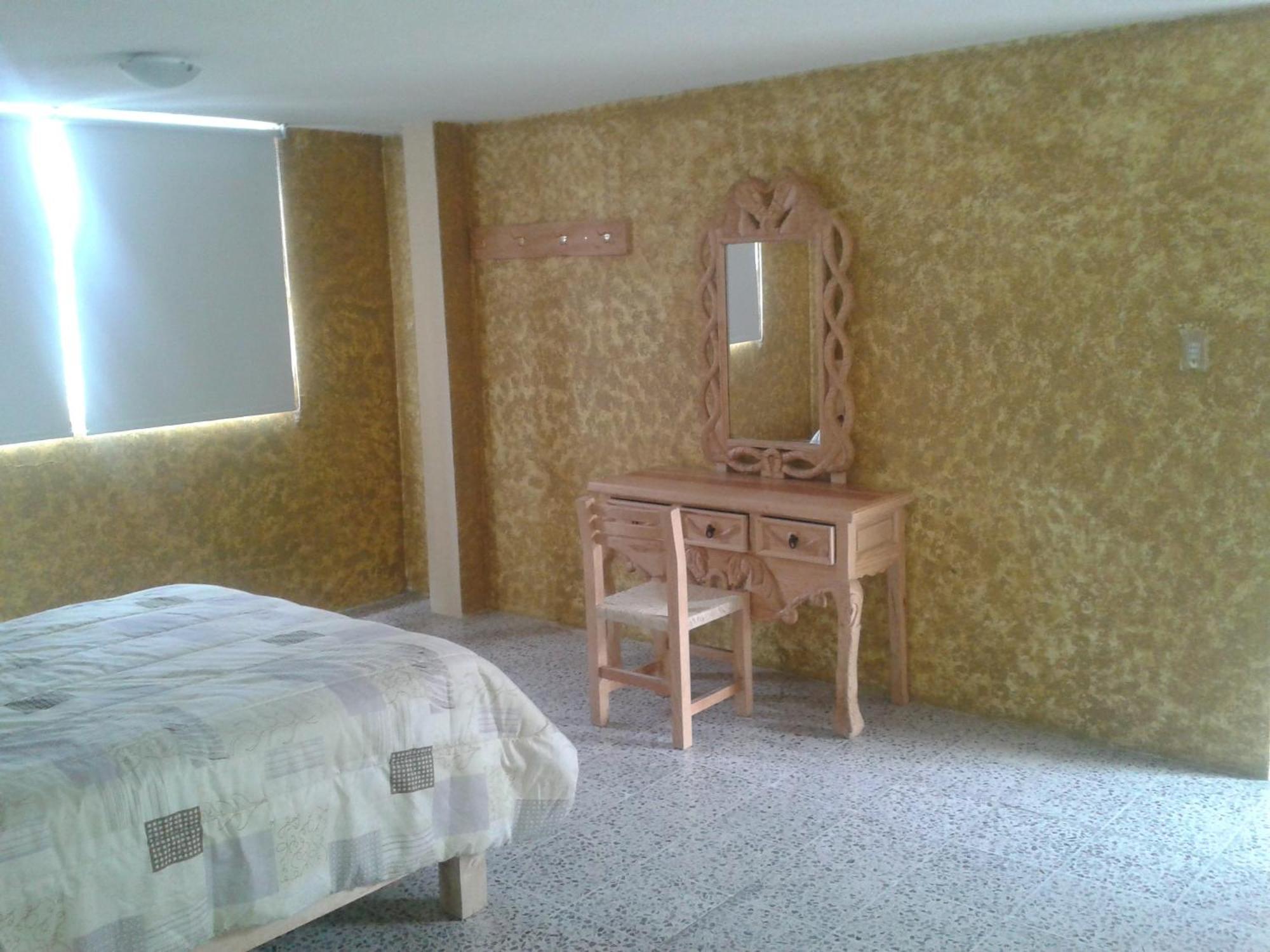 Hotel Tolotzin Толука-де-Лердо Номер фото